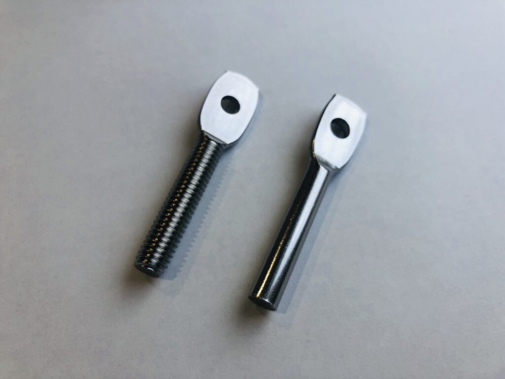 鉄 平W(4.5 0.3) 4.5x20x1 クロメート - ネジ・釘・金属素材